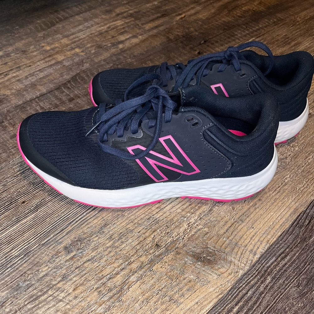 New Balance women’s size 7